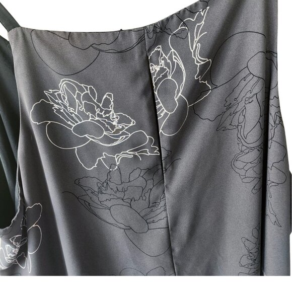 Michael Studio Pre-loved Plus-size Gray Floral Pattern Tank Top. Size 20 - Picture 4 of 10